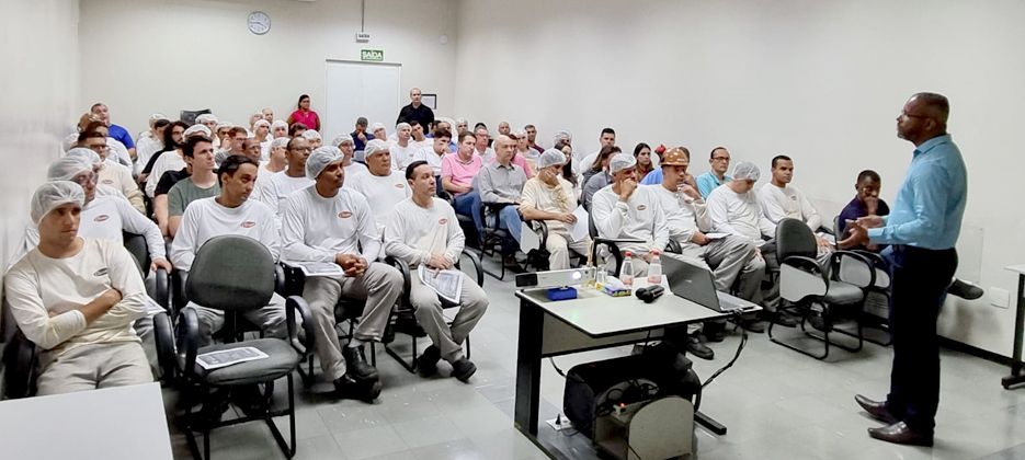 Na Cocam, tem acordo com aumento real e maior ticket da região